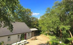 Cottage At The Heart Of Teapot Lane Glamping